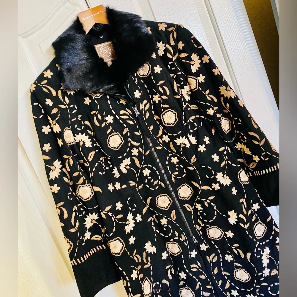 NEW! The Double D Ranch Full-Length Black Suede Hand-Embroidered Obregon Coat - Picture 7 of 17